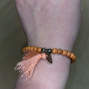 light orange crackle beaded bracelet